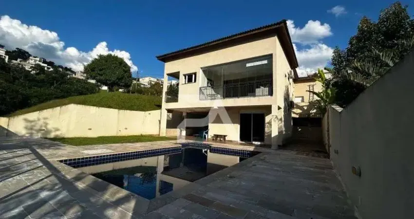 Casa mobiliada no Condomínio Valville para locação em Alphaville -SP