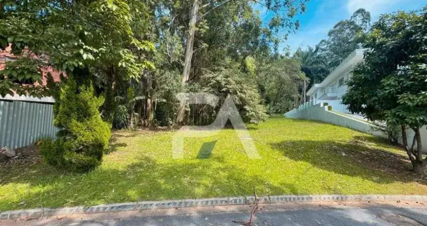 Lote maravilhoso para construir sua belíssima casa, no condomínio Tamboré 1 - Alphaville