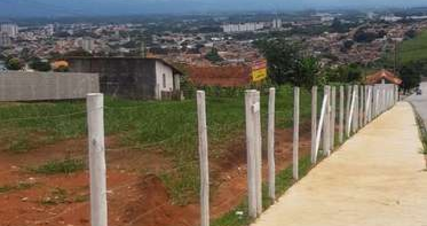 Terreno 7x25m à Venda Próximo ao Cristo Redentor em Taubaté- SP