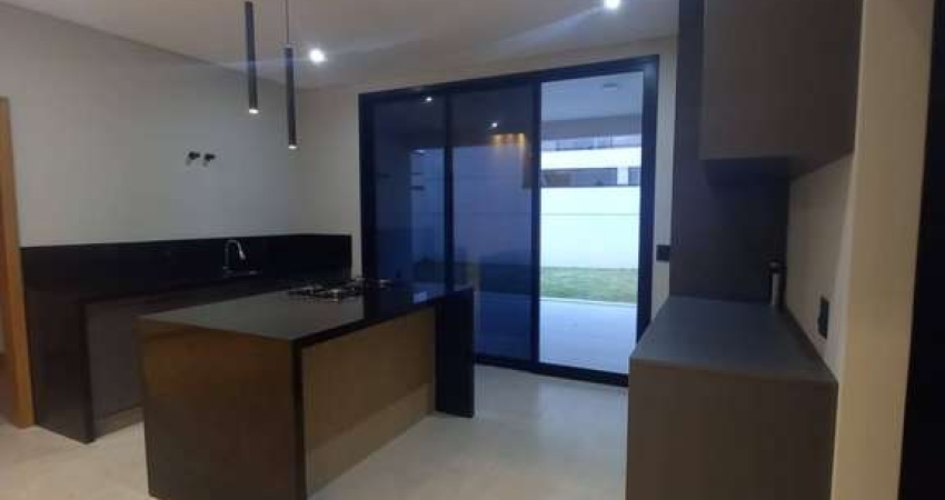 Casa Térrea à Venda no Campos do Conde 2 . Três Dorms, 2 Suítes. Taubaté-SP