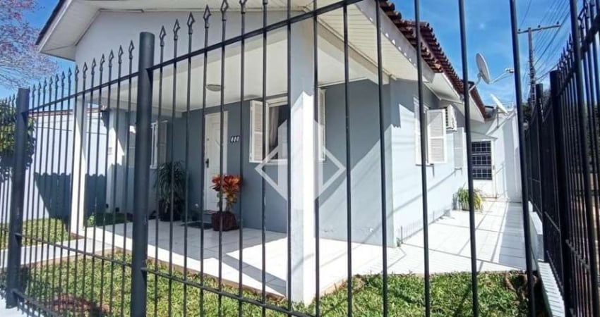 Casa Para Vender em Carazinho! 2 Dormitórios! Contalex Imóveis