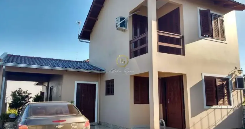 Sobrado no centro de nova santa rita com 03 dormitóriosquartos