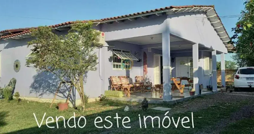 Casa à venda na Rua Maria Rita, 322, Caju, Nova Santa Rita