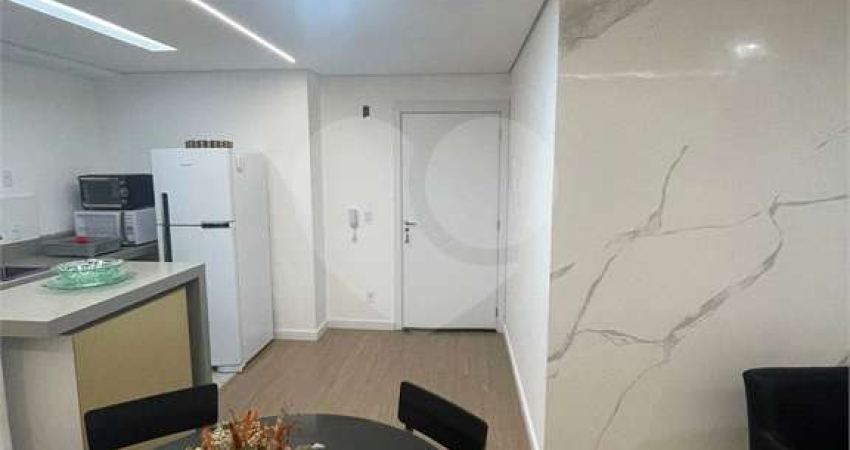 Apartamento com 3 quartos à venda em Jardim Carolina - SP