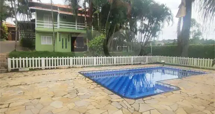 Casa com 4 quartos à venda ou para locação em Ivoturucaia - SP