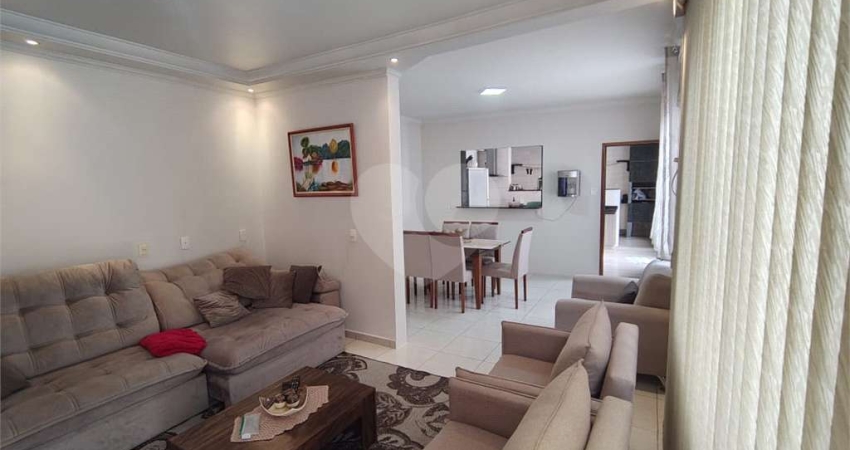 Casa com 3 quartos à venda em Parque Cidade Jardim Ii - SP