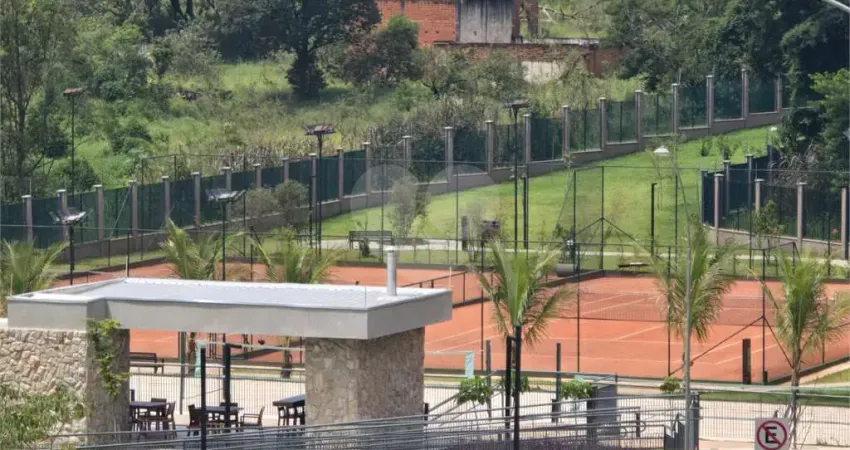Terreno à venda na Avenida José Mezzalira, Ivoturucaia, Jundiaí