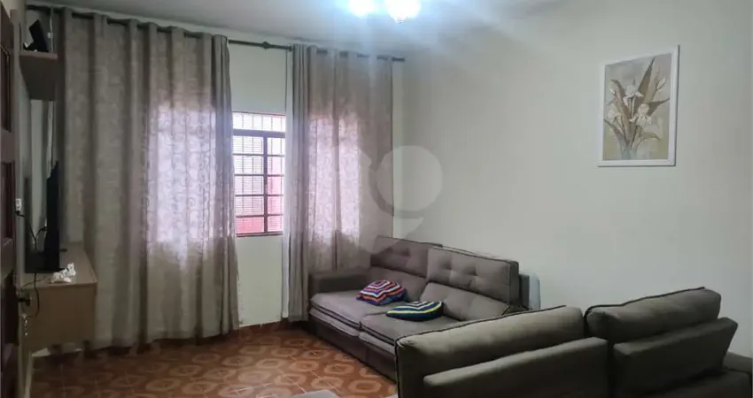 Casa com 3 quartos à venda em Vila Nova Trieste - SP
