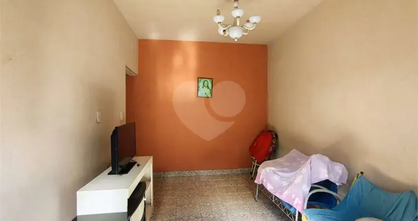 Casa com 4 quartos à venda em Parque Centenário - SP