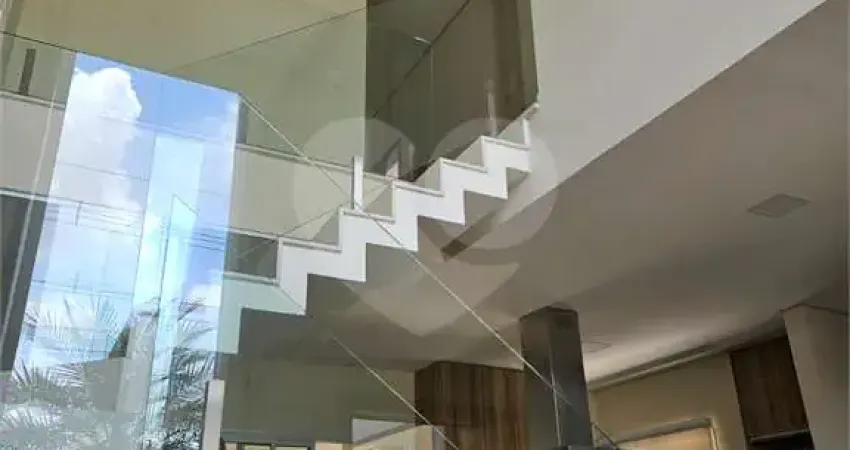 Casa  à venda com 3 quartos, sendo 1 suíte,  no condomínio parque real, indaiatuba - sp