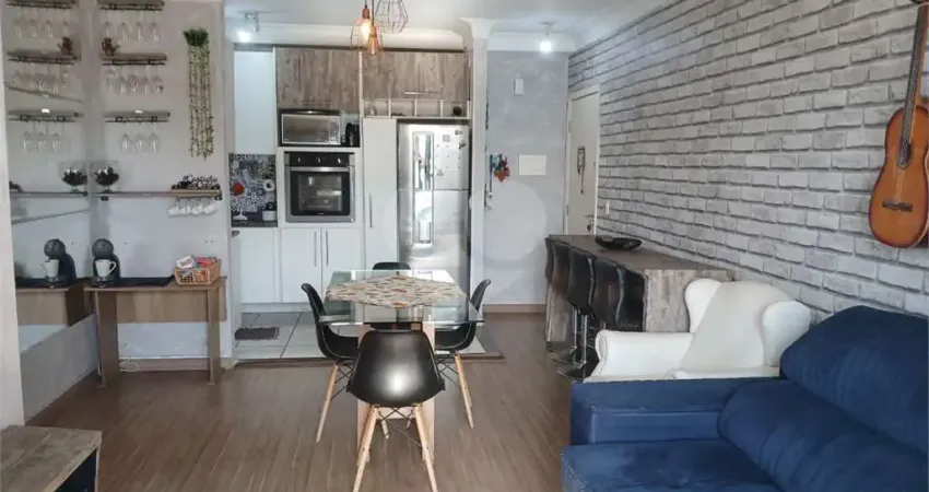 Apartamento à venda com 3 quartos, sendo 1 suíte, no condomínio Practice Club House, Jundiaí - SP