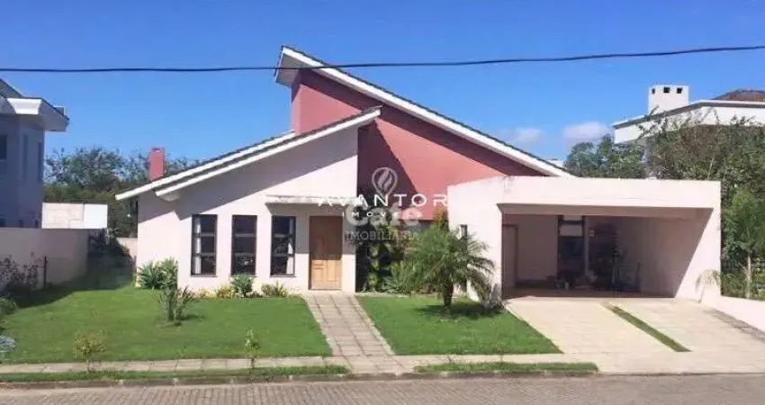 Ampla casa com 233,45 m², 03 dormitórios 4 vagas de garagem no cond. Sociedade D
