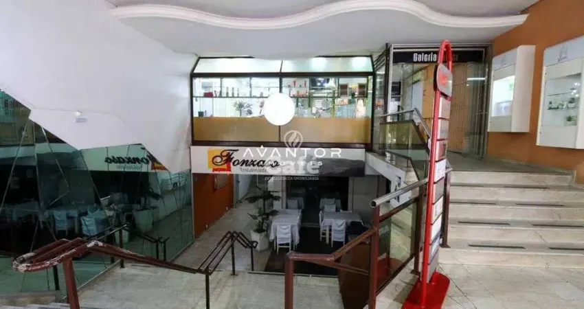 Sala Comercial Ampla, com Escritório e 2 Banheiros no Centro da Cidade.