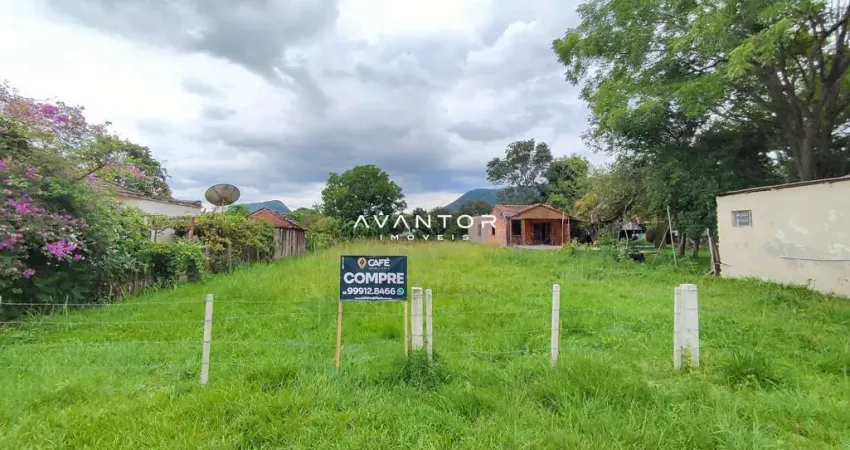 Terreno área total 768,43m² em frente a Fábrica Facas Coqueiros