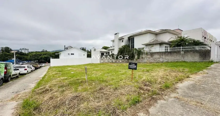 Terreno à venda na Rua Rogério Tochetto, 495, Nossa Senhora de Lourdes, Santa Maria