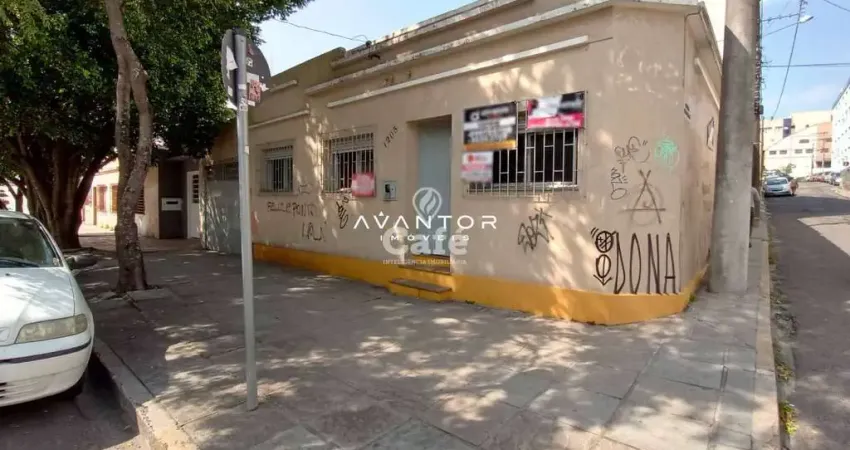 Casa 3 dormitórios, próxima a UFN, Supermercados, Calçadão, Centro e posto de sa