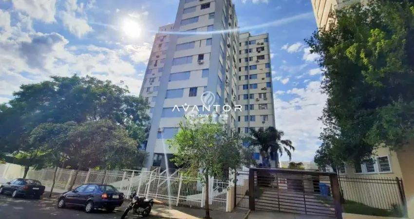 Apartamento de 3 dormitórios, ampla sala, cozinha e área de serviço.
