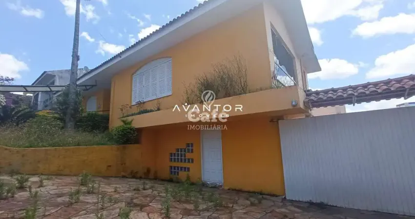 Ampla casa a venda com 5 dormitórios em bairro nobre - Santa Maria/RS