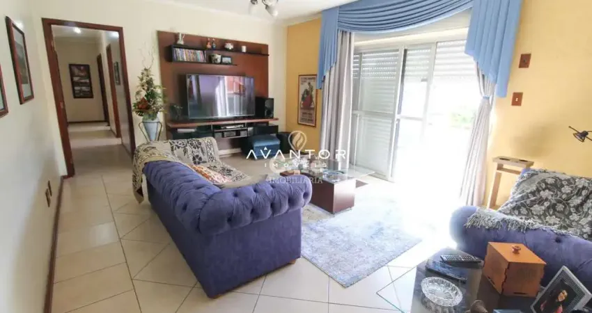 Amplo apartamento,com 3 dormitórios,sendo 1 suíte,escritório,sacada e duas vagas