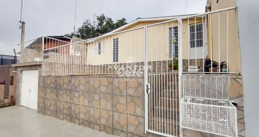 linda casa na principal rua do bairro Trancredo Neves.