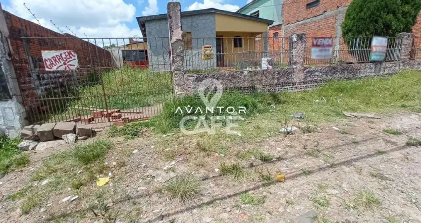 Casa Ampla De 3 Dormitórios, Sala Ampla, 2 Banheiros, Cozinha, Área de Serviço,