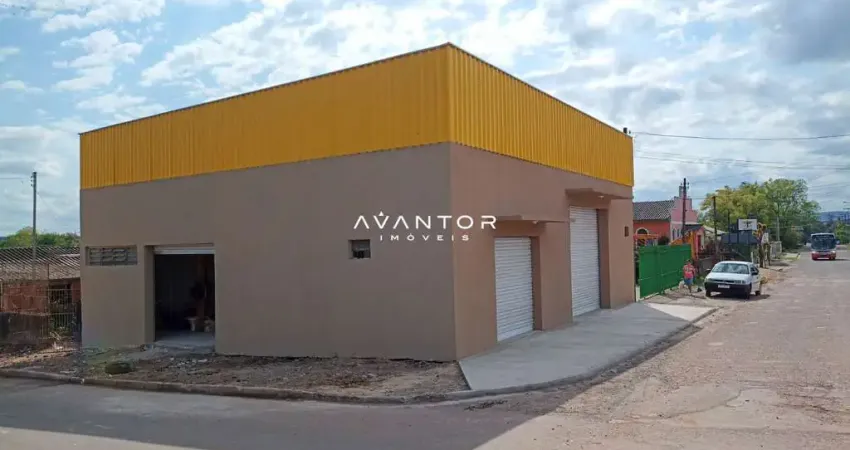 Pavilhão com 224 m², Mezanino e Banheiro, mais Casa De 70 m² com 2 Dormitórios e