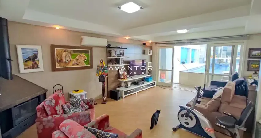 Bela casa toda reformada com peças amplas na região mais valorizada da cidade
