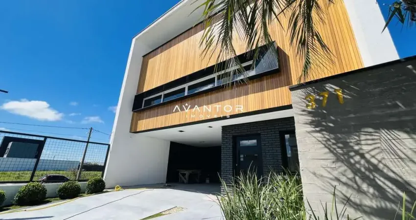 Casa, 3 Suítes, 5 Banheiros, 2 Vagas, Piscina, São José