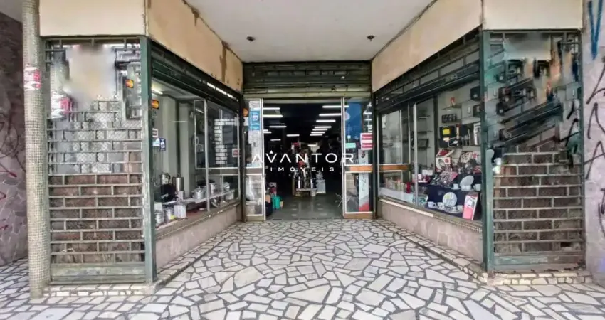 Loja Comercial Ampla No Centro de Santa Maria De 560 m² com Subsolo, Escritório