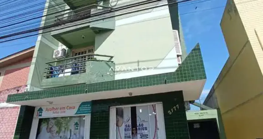 Apartamento De 3 Dormitórios, Sala Ampla, Banheiro Social, Cozinha, Área de Serv