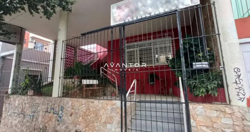Apartamento Amplo No Centro De 2 Dormitórios, Sala Ampla, Closet, 2 Banheiros, C