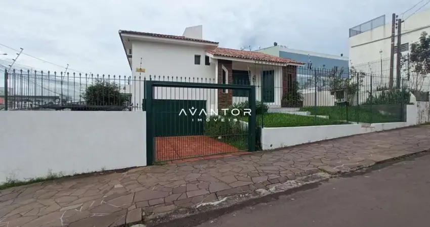 Casa Ampla De 261 m², Possui 3 Dormitórios, Suite, Sala De Jantar, Sala De Estar