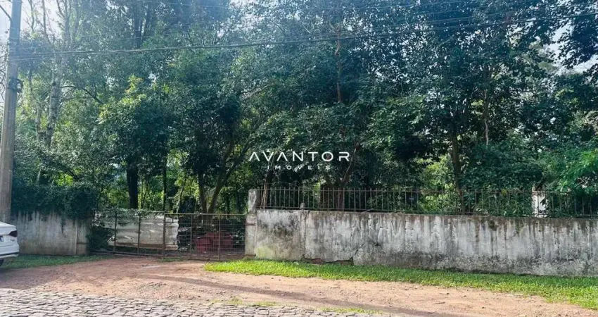 Um belíssimo terreno em meio a natureza, mais de 1100m². Venha conhecer.