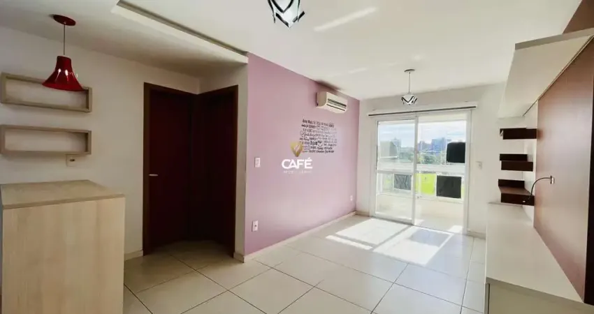 Amplo apartamento de 1 dormitório, 1 vaga de garagem, sacada e churrasqueira.