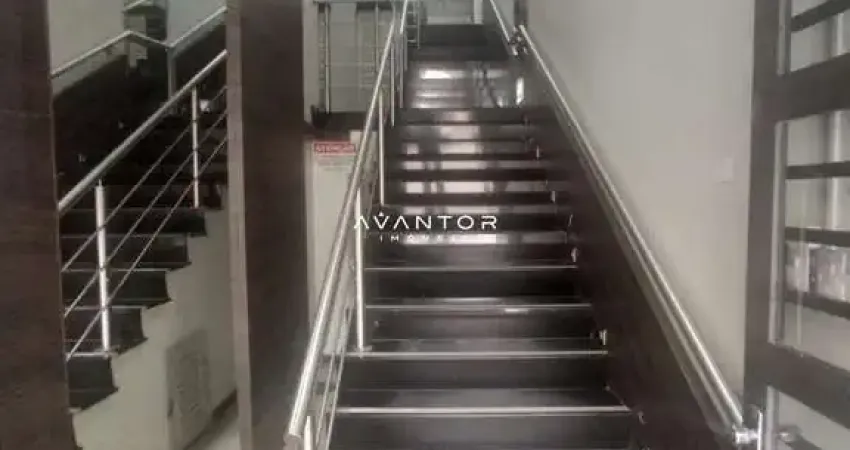 Sala Comercial No Centro De 70 m², Possui Recepção (Sala De Espera), Mais 2 Sala