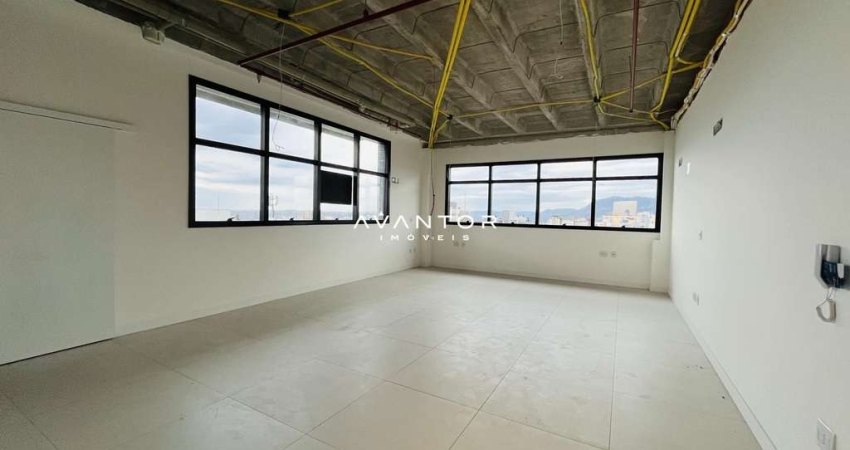 Comercial Prime, salas comerciais em frente ao Hospital de Caridade.