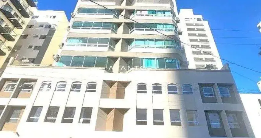 Apto diferenciado e amplo, 1 suíte + 1 dormitório a 300m da praia!