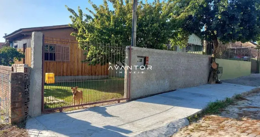 Casa De 2 Dormitórios, Sala De Estar, 2 Banheiros, Cozinha, Área De Serviço, Gal