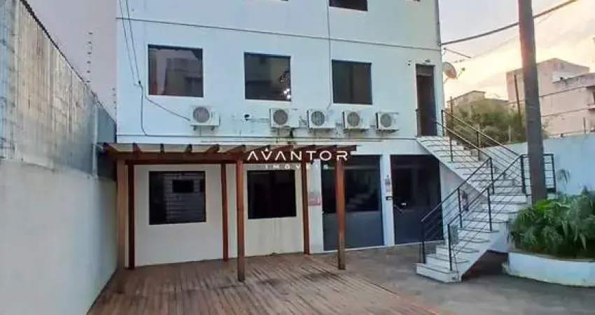 Sala Comercial Central De 50 m², Com Banheiro e Área Em Comum.