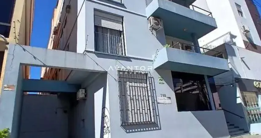 Apartamento Central De 2 Dormitórios, Sala De Estar, 2 Banheiros, Cozinha, Área