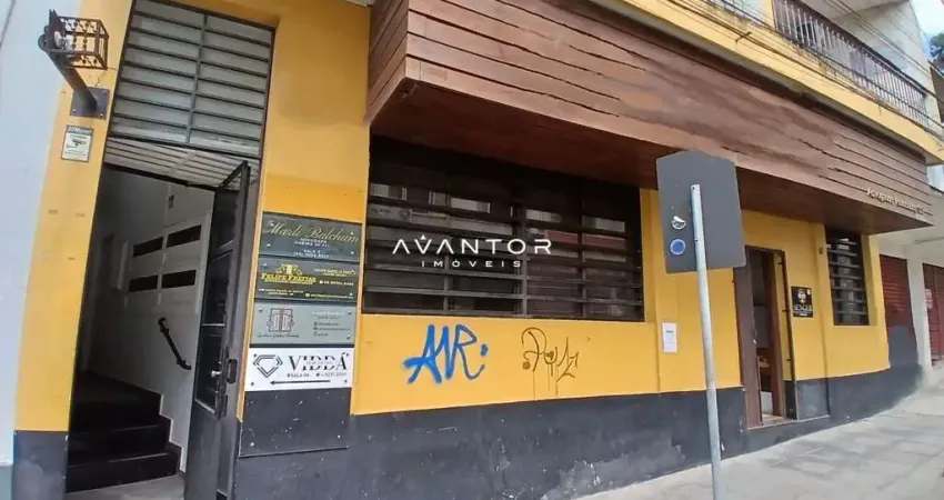 Sala Comercial No Centro De Santa Maria Possui (2) Salas e Banheiro.