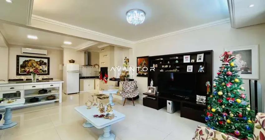 Casa 3 dormitórios , maravilhosa, próxima ao Colégio Militar