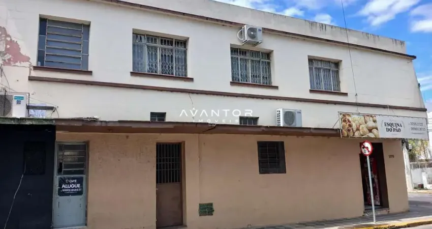 Apartamento Térreo De 2 Dormitórios, Sala De Estar, Banheiro Social, Cozinha e Á