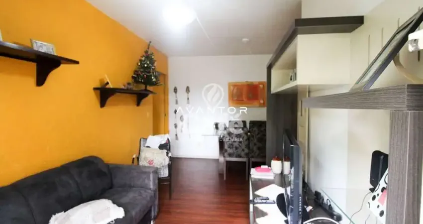 Apartamento de 2 dormitórios, com garagem e sacada, no centro da cidade