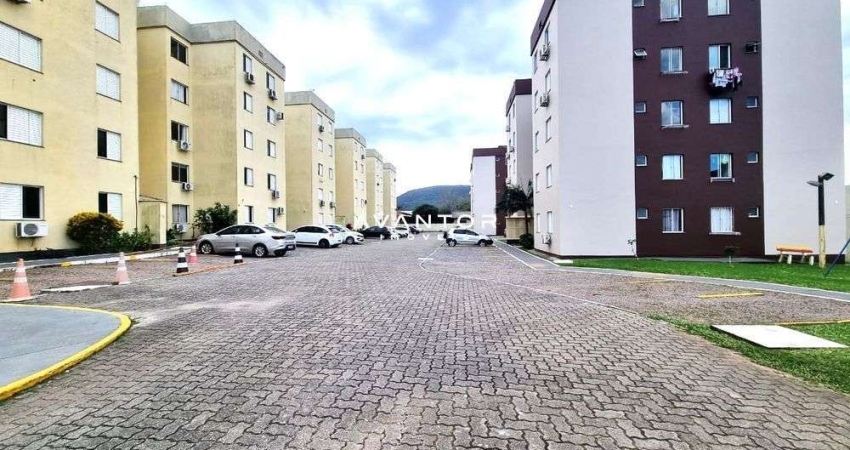 Apartamento Em Camobi De 2 Dormitórios, Sala de Estar, Banheiro Social, Cozinha,