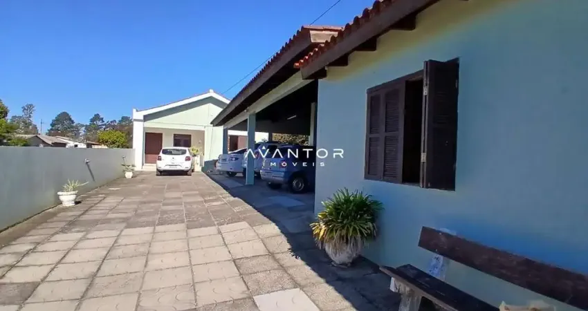 Casa com 5 dormitórios, piscina e 4 vagas de garagem, no bairro São José