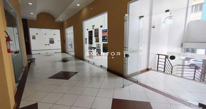 Loja comercial para venda ou locação na segunda quadra da Bozano