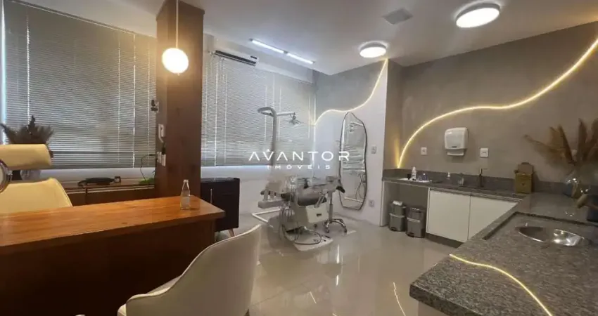 Sala Comercial em andar alto com 56m² mobiliada e ja alugada.