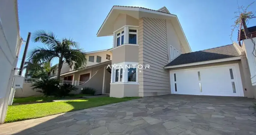 Casa, 4 Dormitórios, 1 Suíte, 3 Banheiros, 2 Vagas, Camobi