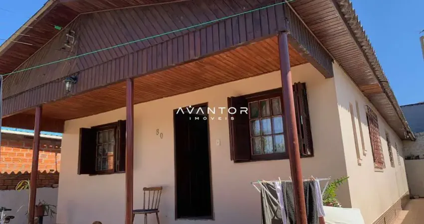 Casa de 2 dormitórios, garagem no bairro camobi em santa maria.